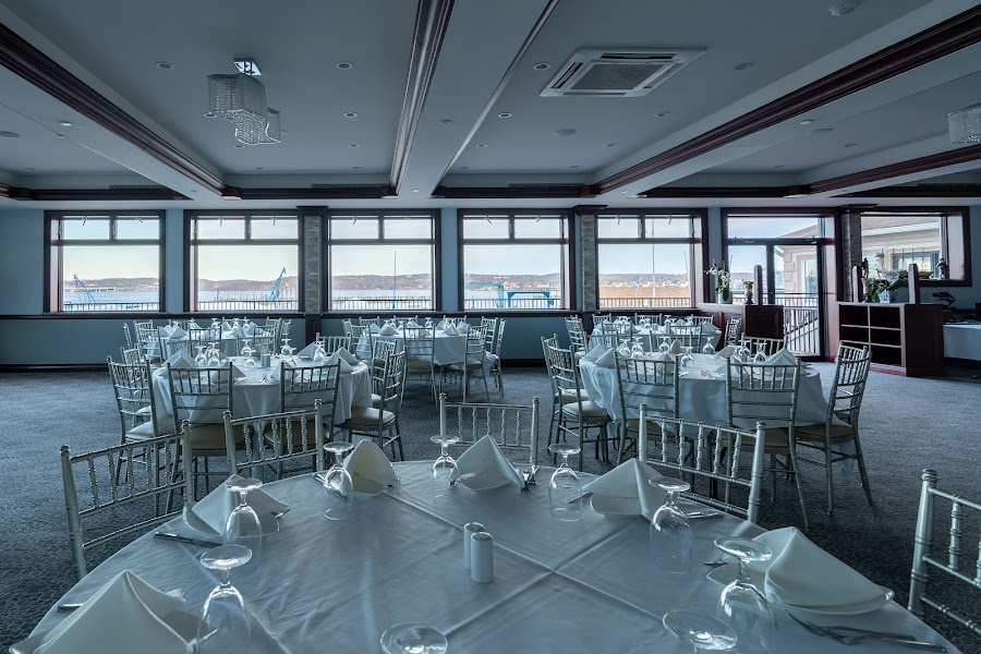 Cornetta's Restaurant & Marina