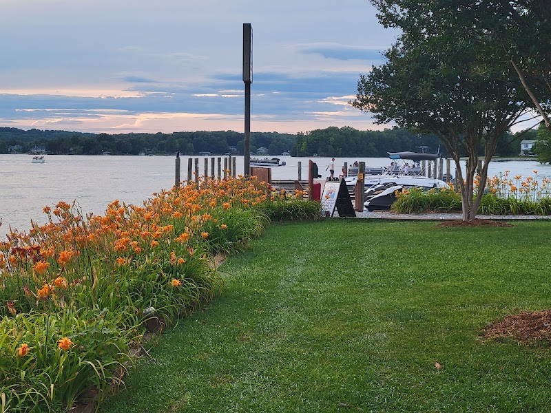 Mitchell's Point Marina